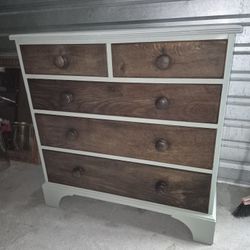 Newly Refurbished Early 18s Solid Wood Dresser