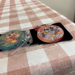  $8 New Two Mickey And Mickey& Minnie Key Chains