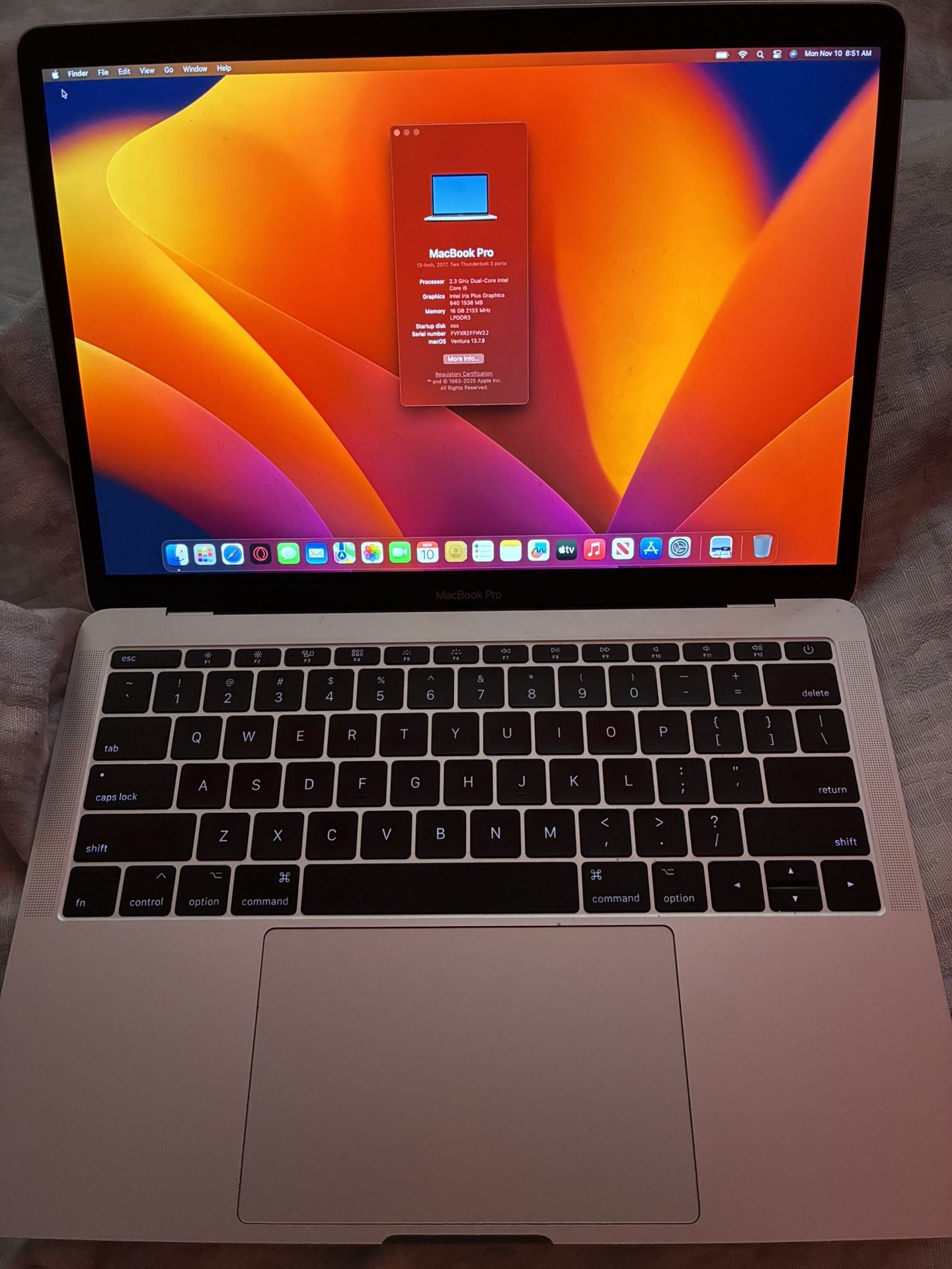 MacBook Pro 13” (2017) - 16GB RAM / 256GB SSD - Space Gray