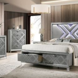 Brand New Silver 4pc Queen Bedroom Set (Available In California & Eastern King)