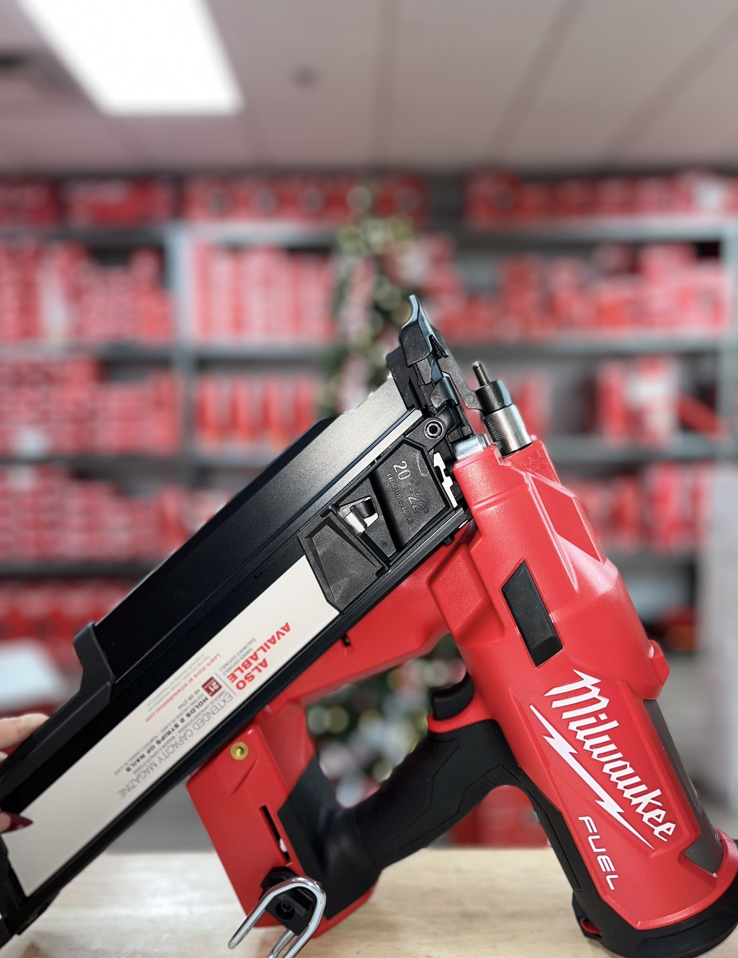 Milwaukee M18 FUEL 3-1/2 in. 18-Volt 30-Degree Lithium-Ion Brushless Cordless Framing Nailer Tool-Only with Extended Capacity Mag