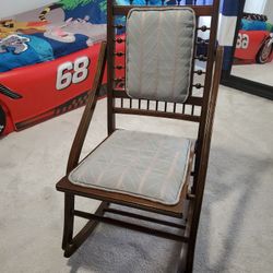 Free Kids Rocking Chair 