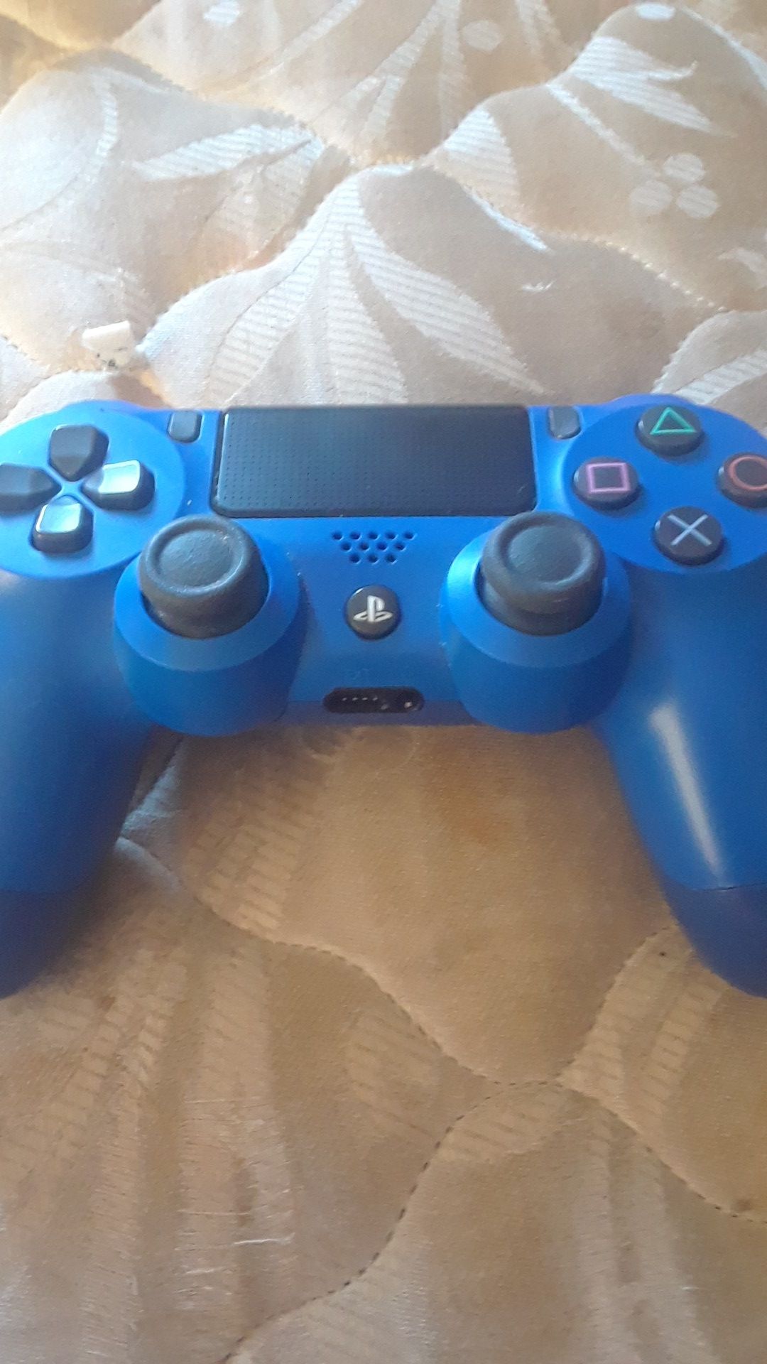 Blue ps4 controller