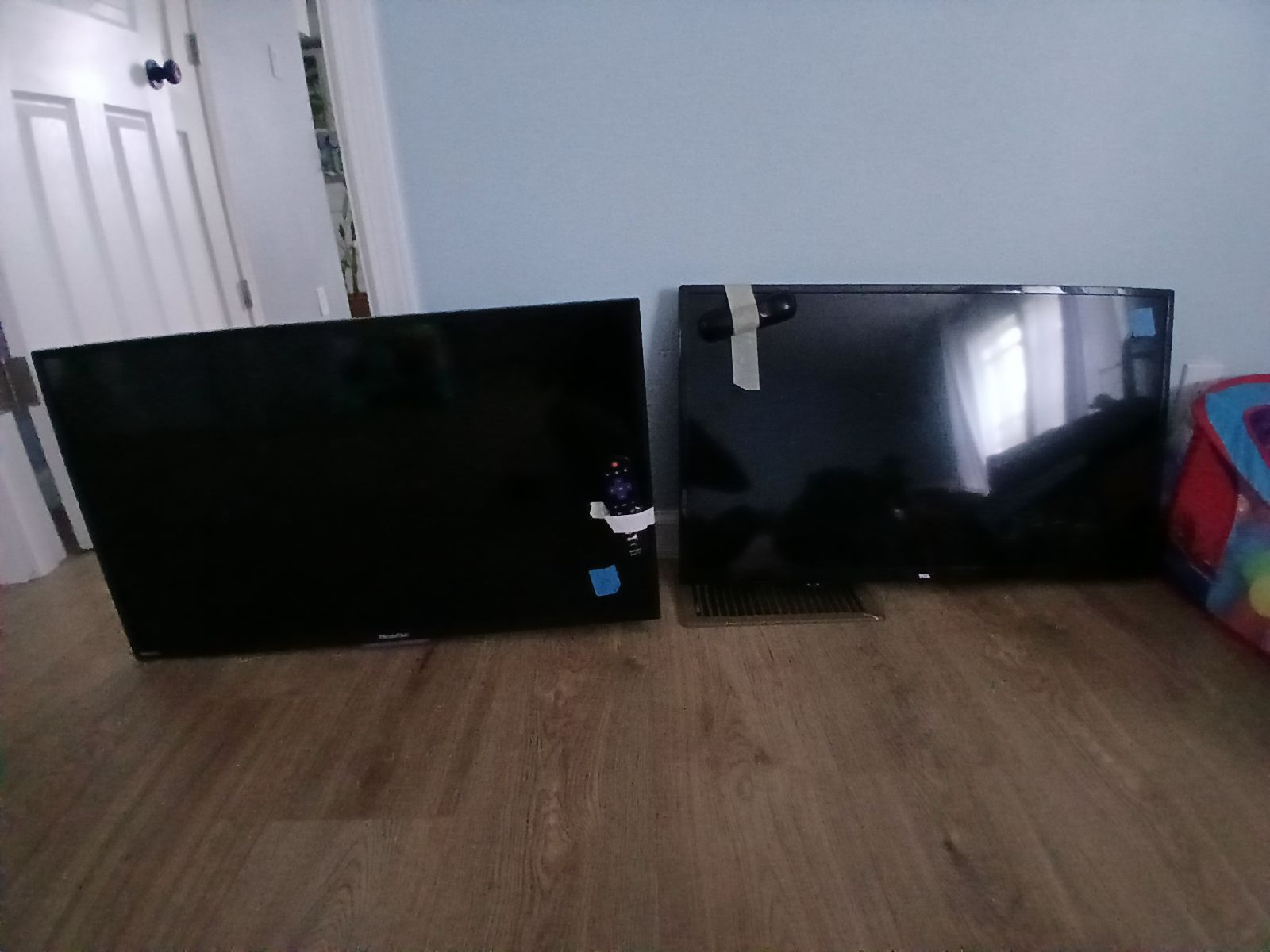 2 Roku Tvs 29”
