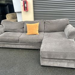 Sectional Couch 