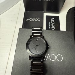 Movado Museum Black 42mm – All Black – Swiss Quartz