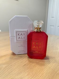 Kayali Eden Plush Pear 23 EDP 100ml