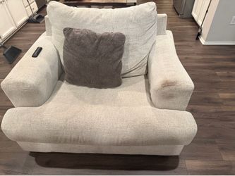 Love seat/Chair for sale $150 obo