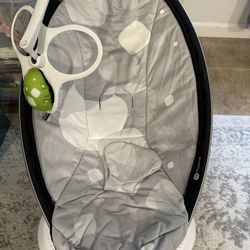 4 Moms Mamaroo Swing