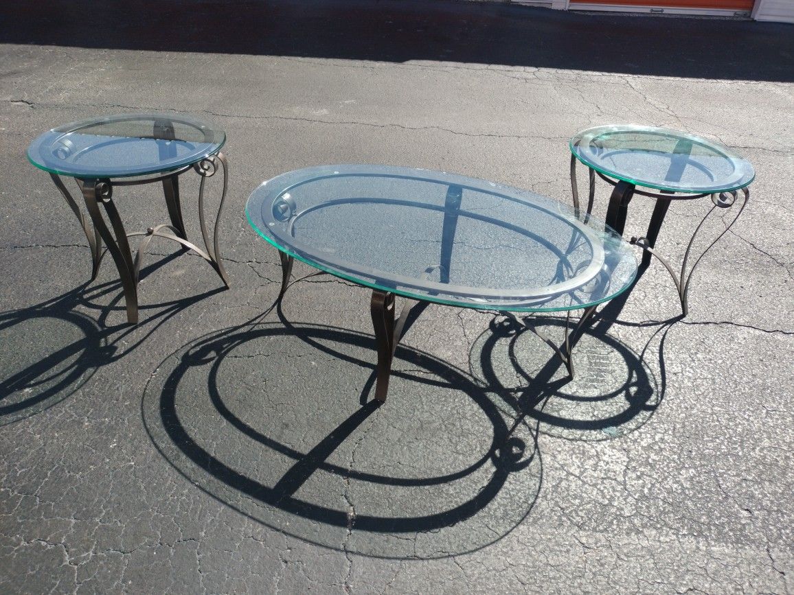 ✨3-Piece Glass Top Coffee Table Set 💞 Great Deal!✨