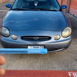 1999 Ford Taurus