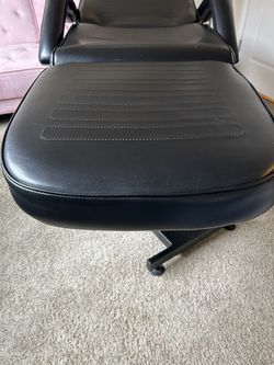 Black Leather Adjustable Spa Chair Thumbnail