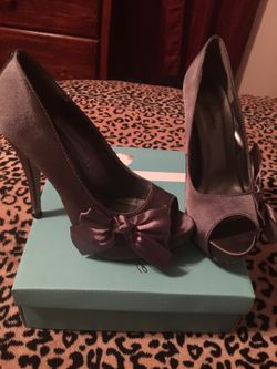 Hight heels 7 1/2 they new