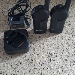 2 Motorola DLR1020 W/charger