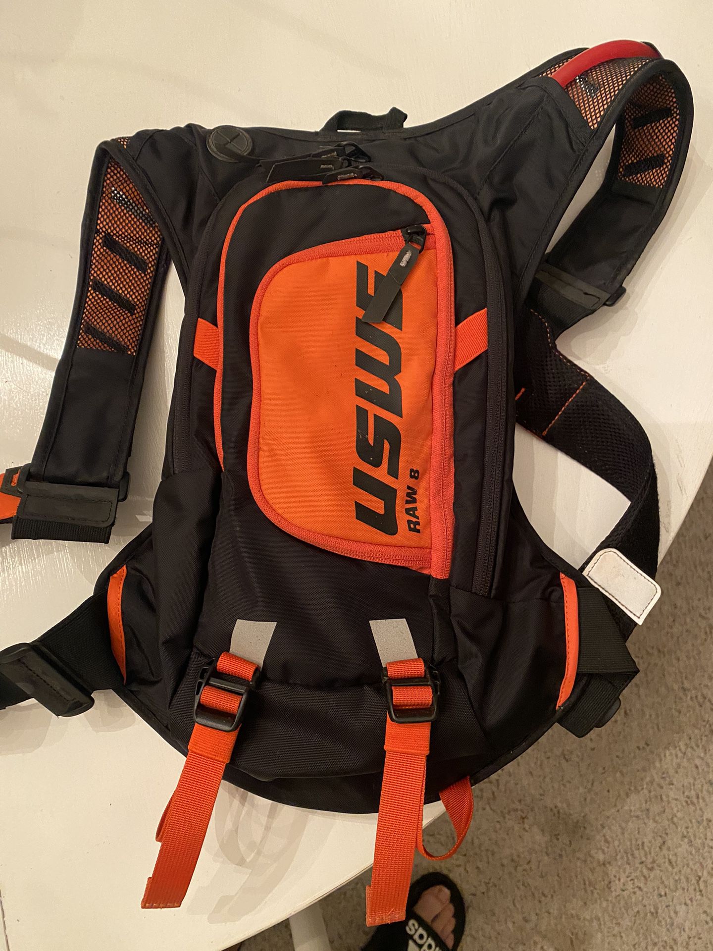 USWE Raw 8 Backpack With 3L Hydration Bladder