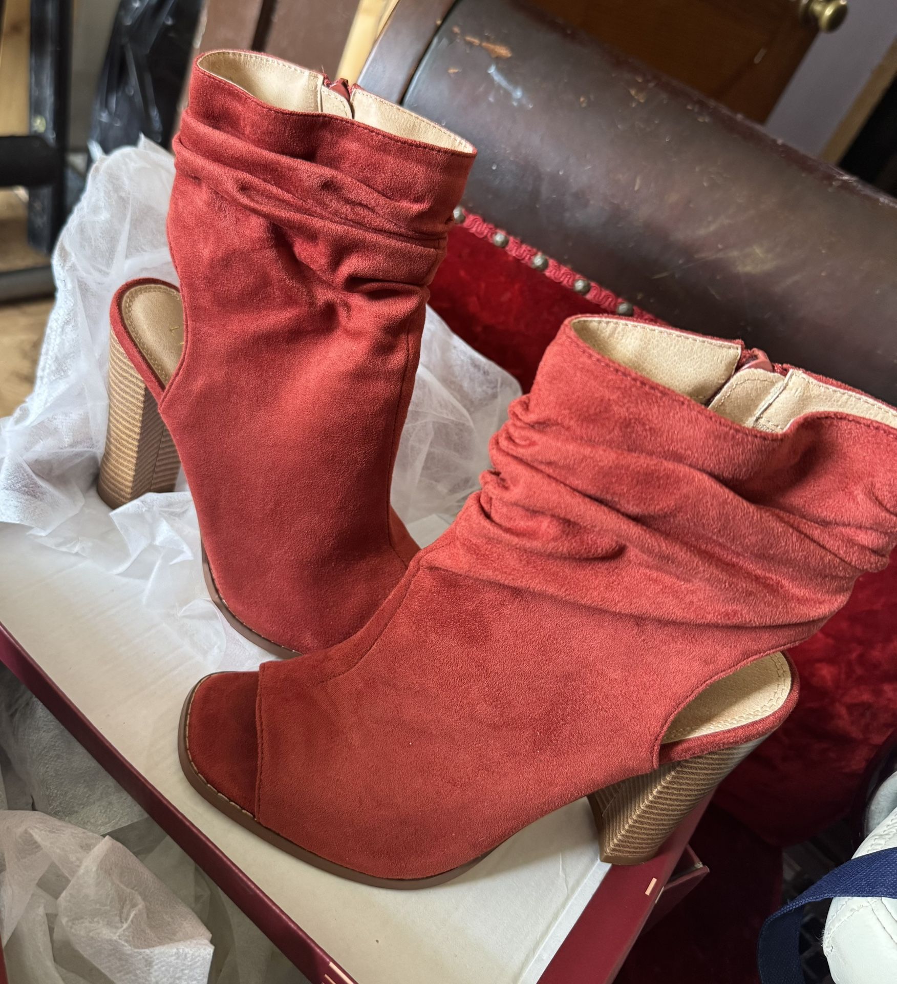 Red Liliana Heels Size 9 In Good Shape