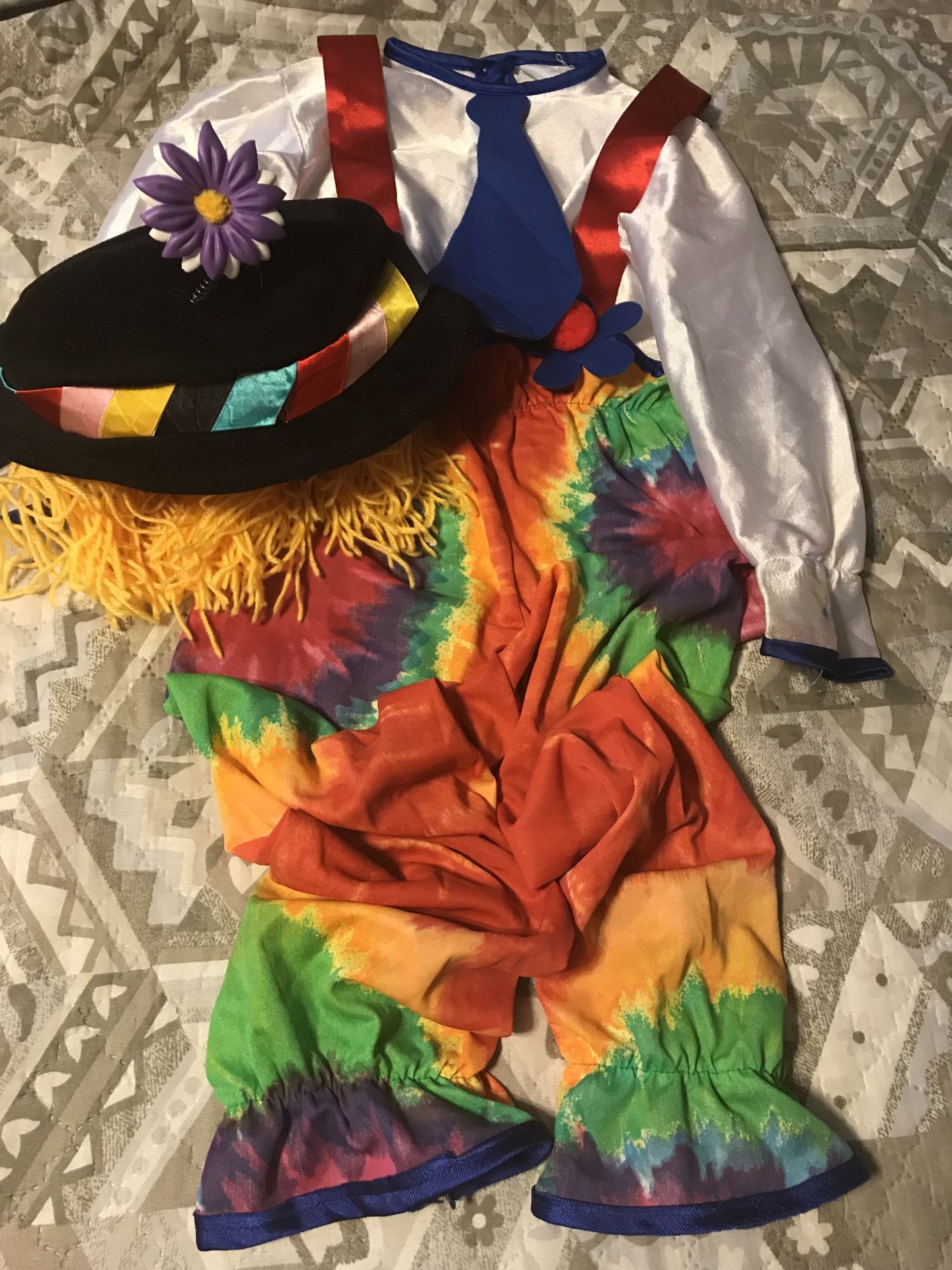 Costume