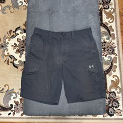 Under Armour Golf Shorts Men’s Size 34