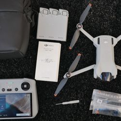 DJI Mini 3 4K Drone Fly More Combo