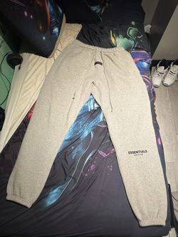 Essentials fear of god size L