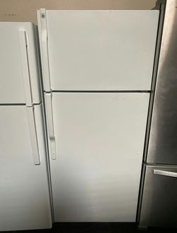 GE Top Mount Refrigerator White
