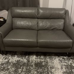 GRAY LEATHER LOVESEAT