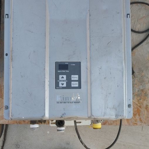 Rinnai R75LS Tankless water heater for Sale in Pomona, CA - OfferUp
