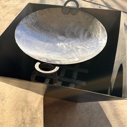 Firepit w/cooking Disco 