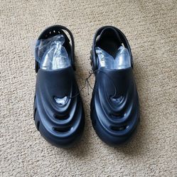 Casual Slip-on shoes clogs Wmns 9-9.5 *Read Size Description*