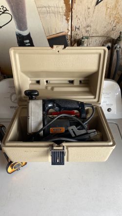 Vintage Sears Craftsman Scroller Saw w/case