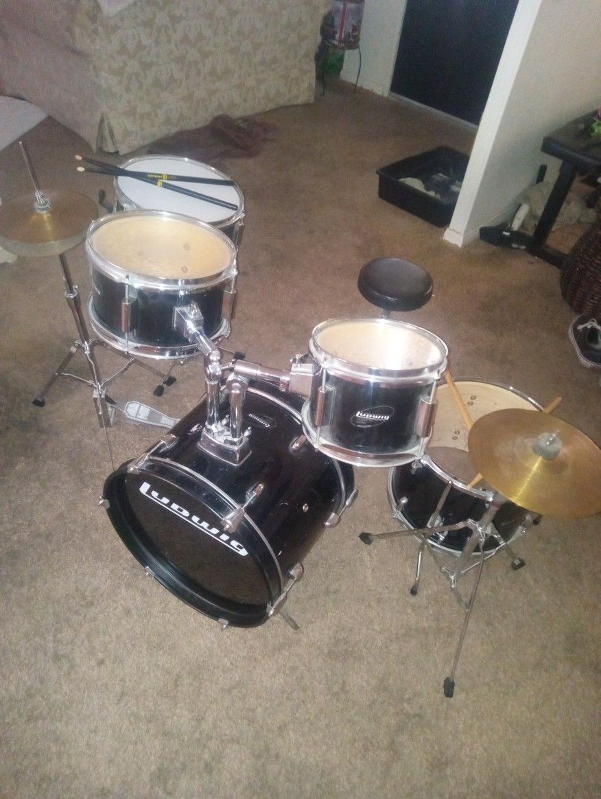 Ludwig Drum Set