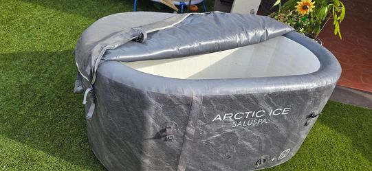 SaluSpa Arctic Ice Inflatable Cold Plunge Tub