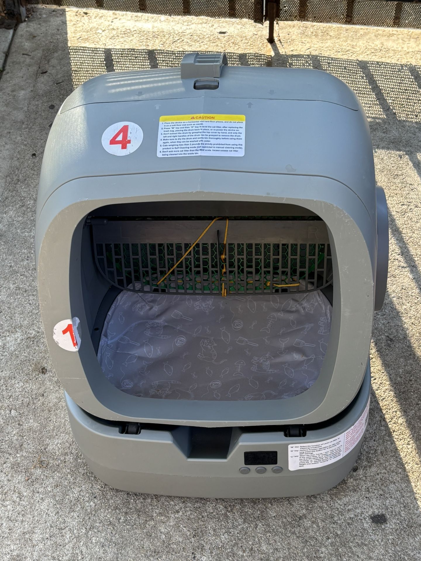 Self Cleaning Cat Litter Box