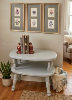 ✨Vintage Home Decor Bundle✨2-Tier Table, Botanical Art and Bookends