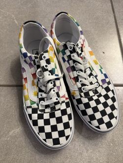 Vans Old Skool Rainbow Checkerboard Women’s 9.5