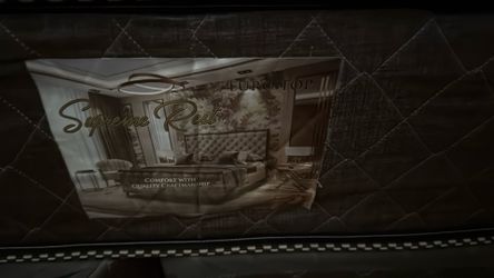 King Mattress With 2 Nights Stands 1 Year Old 