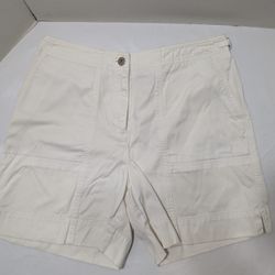 Ralph Lauren, white denim shorts. Size 10p. 