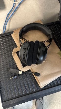 Logitech G pro wireless X headset come with all accessories