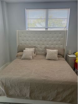 Modern White Bedroom Set – Bed, Mattress, Dresser, Nightstands