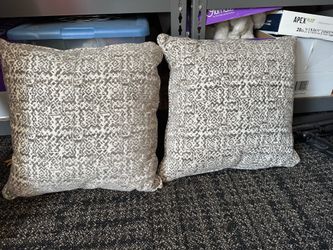 Decorative pillows