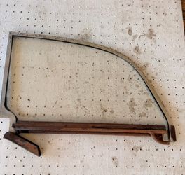 vw 56 convertible beetle drivers side rear quarter glass