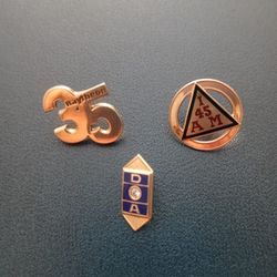 Two Is 10 K Gold One Is 14 K Gold Wood Diamond