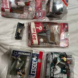 NFL SERIES 28 & 13 collectable toys