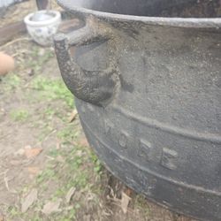 12 Gallon Cast Iron Cauldron/Washpot Baltimore