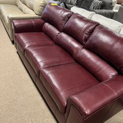 FREE DELIVERY LEATHER COUCH