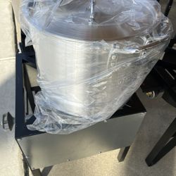 Brand New. 24 Quart Aluminum Tamale Pot. 