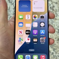 Apple                                    IPhone 