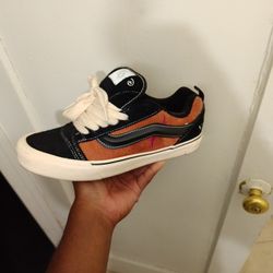 Vans Knu Skool Disney 100 Scar Black/Brown