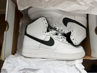2 Nike pairs for Sale - Air Force 1 - (High 07) and Nike Air Max 1/Cactus Jack