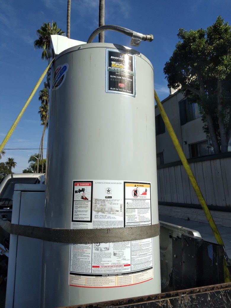 Bradford White Water Heater 50 gallons Gas Natural